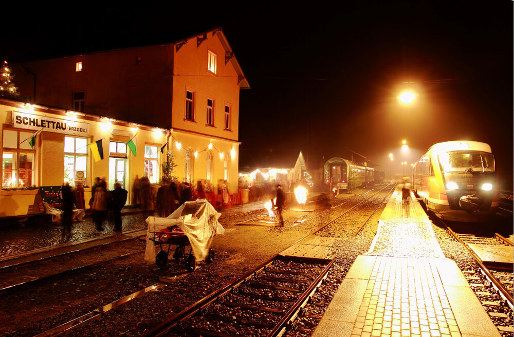 Lichterglanz am Bahnhof Schlettau